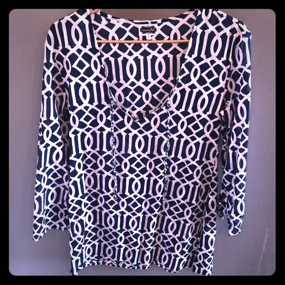 Blue and white mudpie top